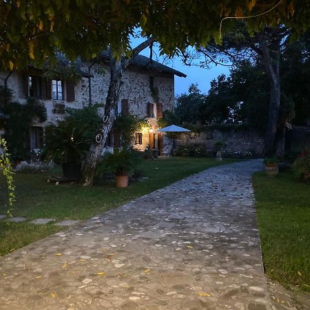 Manzano B&B La Casa Del Sole מראה חיצוני תמונה